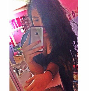 Meet your Posher, Ciria